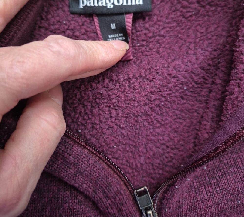 Patagonia Women's Maroon Utility Jacket - Picture 2 of 3